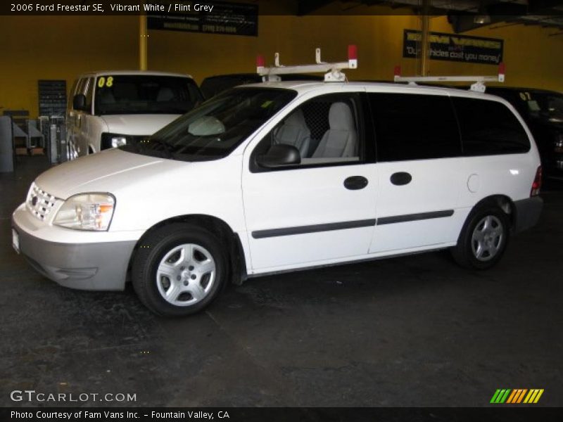 Vibrant White / Flint Grey 2006 Ford Freestar SE