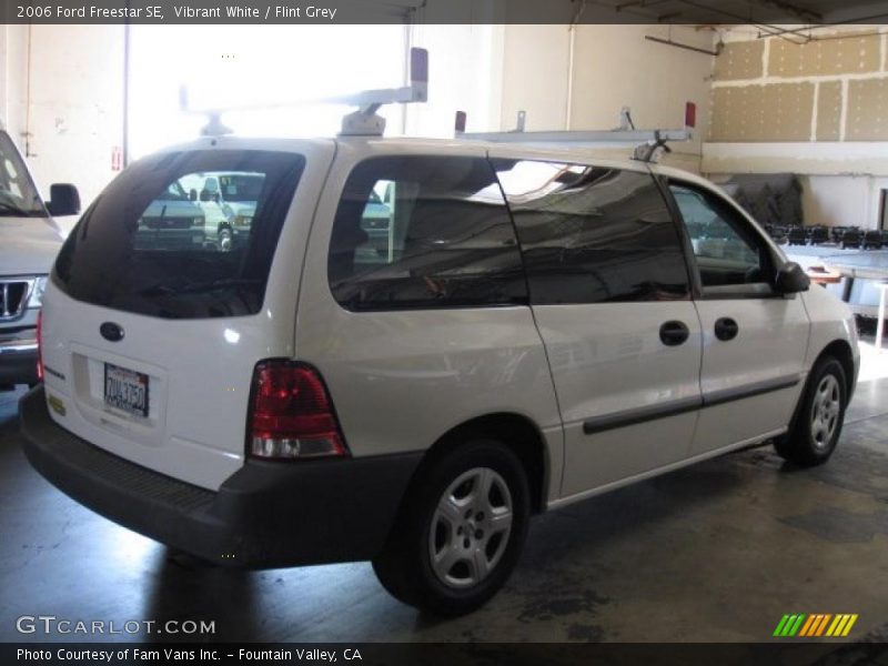 Vibrant White / Flint Grey 2006 Ford Freestar SE