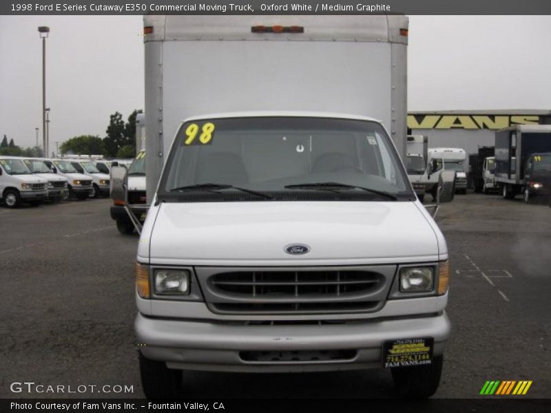Oxford White / Medium Graphite 1998 Ford E Series Cutaway E350 Commercial Moving Truck