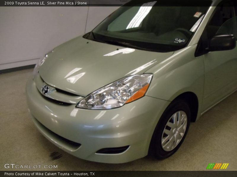 Silver Pine Mica / Stone 2009 Toyota Sienna LE