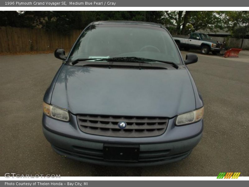 Medium Blue Pearl / Gray 1996 Plymouth Grand Voyager SE