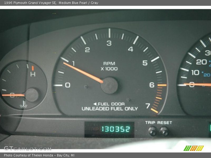 Medium Blue Pearl / Gray 1996 Plymouth Grand Voyager SE