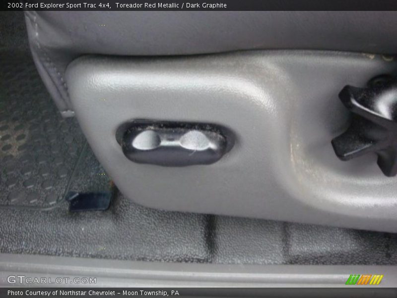 Toreador Red Metallic / Dark Graphite 2002 Ford Explorer Sport Trac 4x4