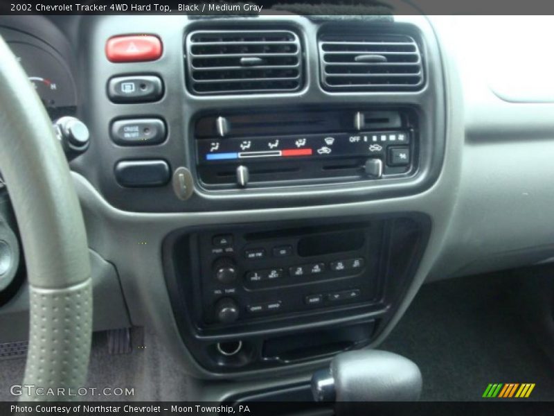 Black / Medium Gray 2002 Chevrolet Tracker 4WD Hard Top