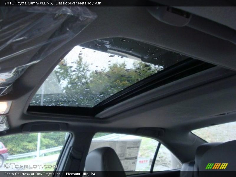 Classic Silver Metallic / Ash 2011 Toyota Camry XLE V6