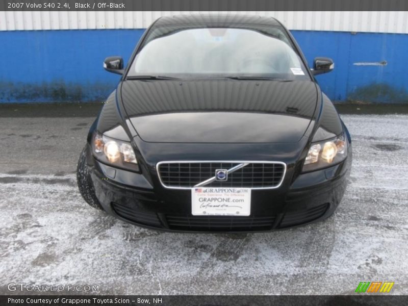 Black / Off-Black 2007 Volvo S40 2.4i