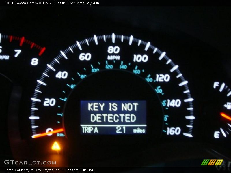 Classic Silver Metallic / Ash 2011 Toyota Camry XLE V6