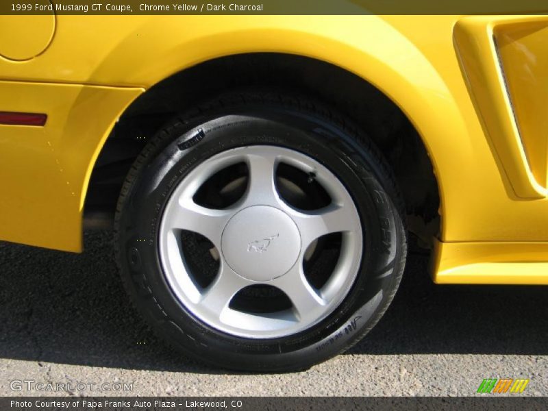 Chrome Yellow / Dark Charcoal 1999 Ford Mustang GT Coupe