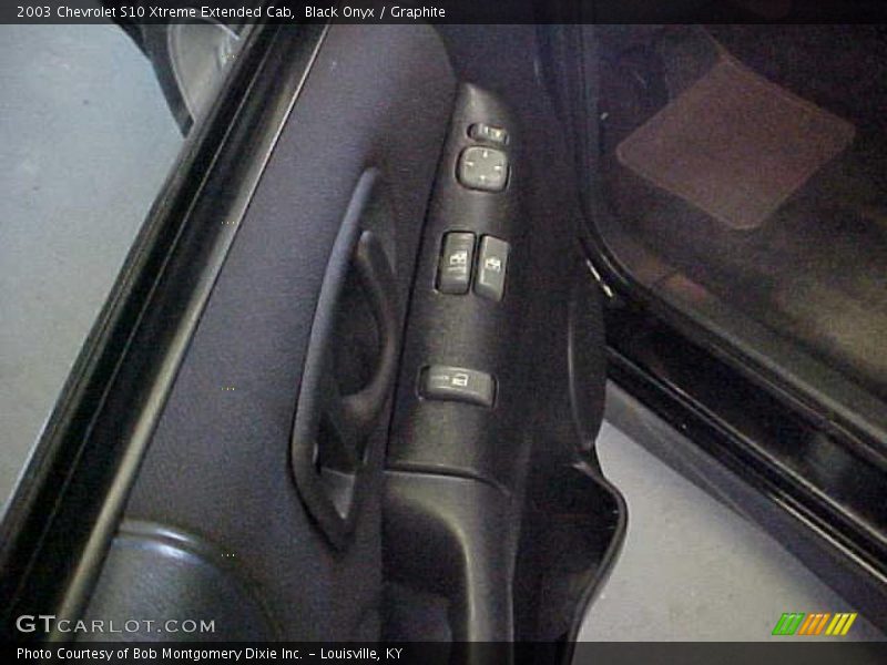 Black Onyx / Graphite 2003 Chevrolet S10 Xtreme Extended Cab