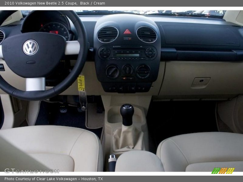 Black / Cream 2010 Volkswagen New Beetle 2.5 Coupe