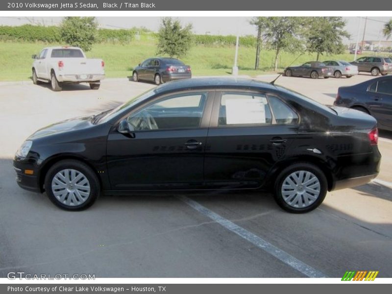 Black / Titan Black 2010 Volkswagen Jetta S Sedan