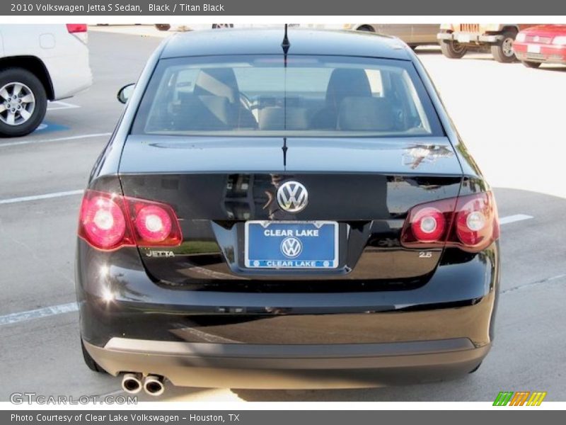 Black / Titan Black 2010 Volkswagen Jetta S Sedan