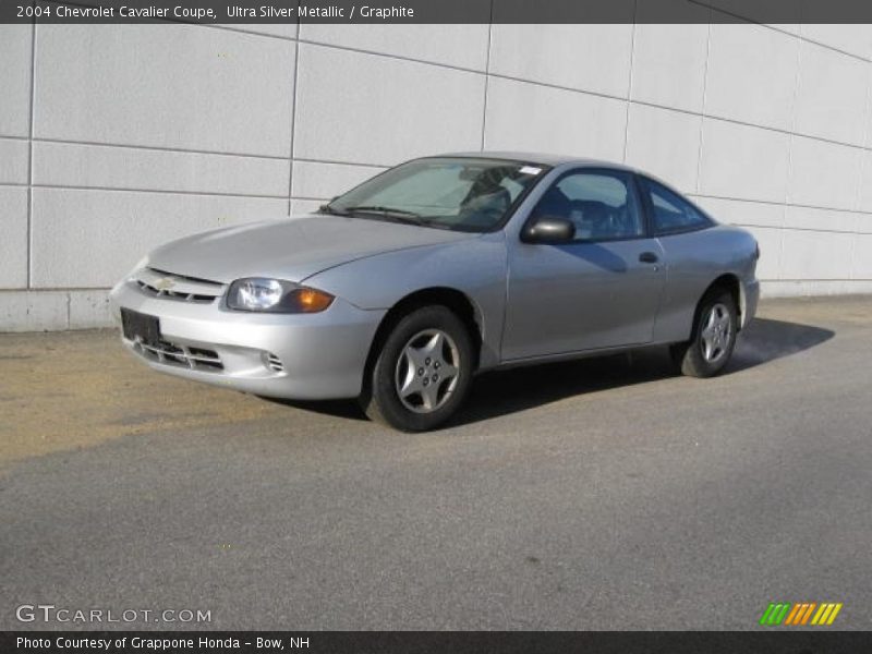 Ultra Silver Metallic / Graphite 2004 Chevrolet Cavalier Coupe
