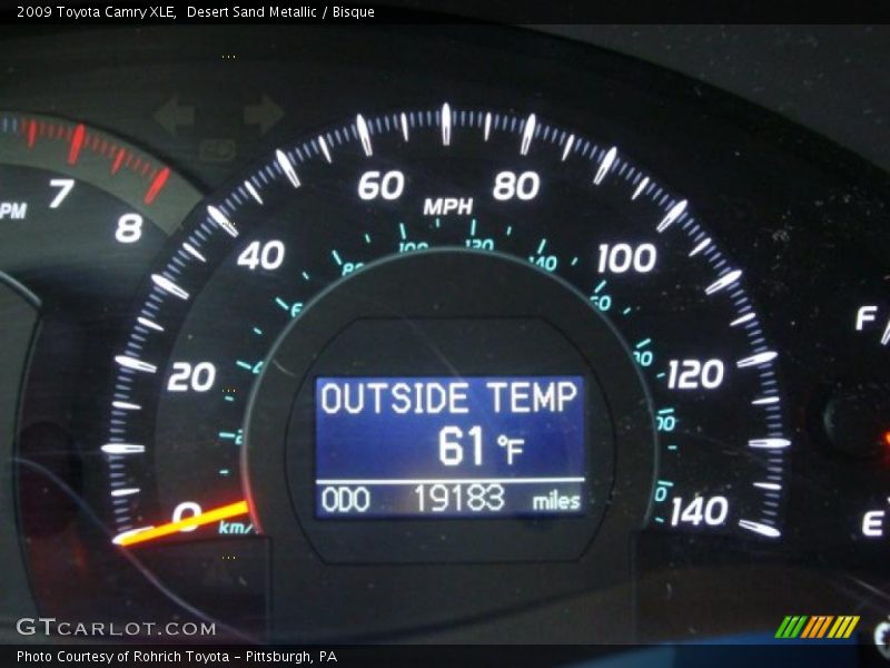 Desert Sand Metallic / Bisque 2009 Toyota Camry XLE