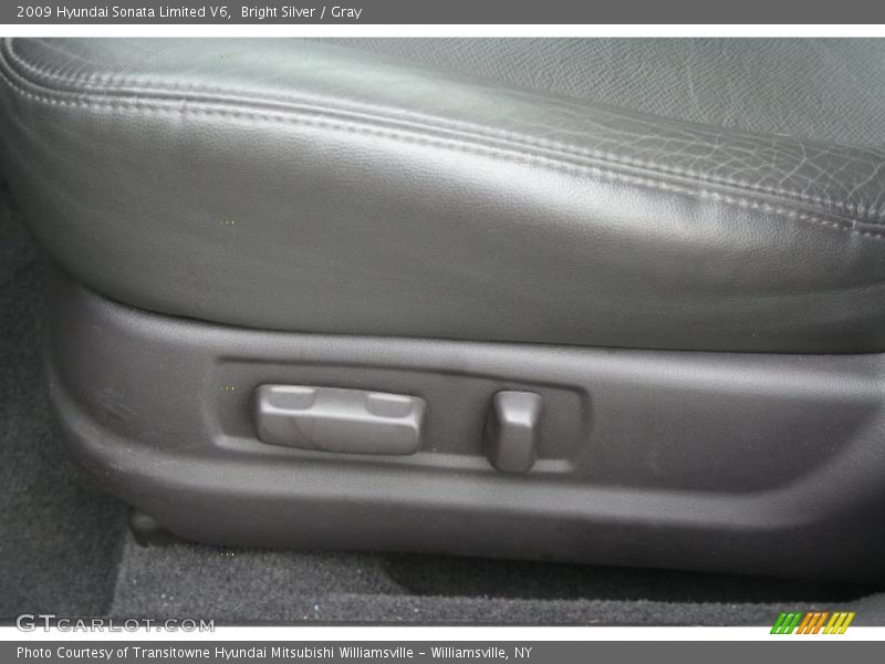 Bright Silver / Gray 2009 Hyundai Sonata Limited V6