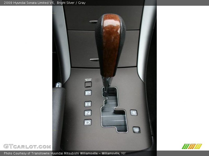 Bright Silver / Gray 2009 Hyundai Sonata Limited V6