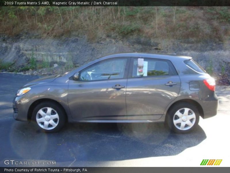 Magnetic Gray Metallic / Dark Charcoal 2009 Toyota Matrix S AWD