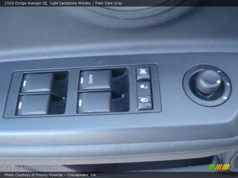 Light Sandstone Metallic / Dark Slate Gray 2009 Dodge Avenger SE