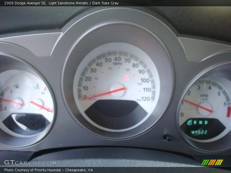 Light Sandstone Metallic / Dark Slate Gray 2009 Dodge Avenger SE