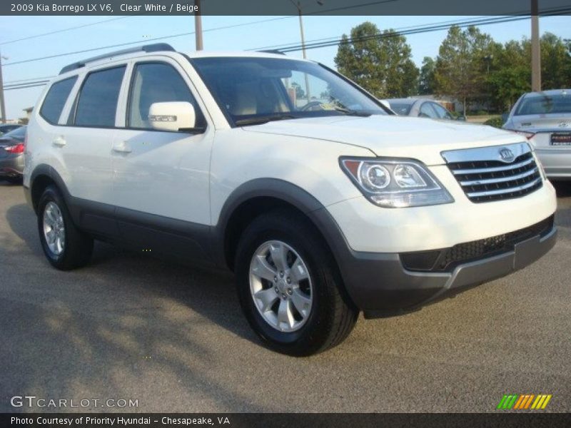 Clear White / Beige 2009 Kia Borrego LX V6