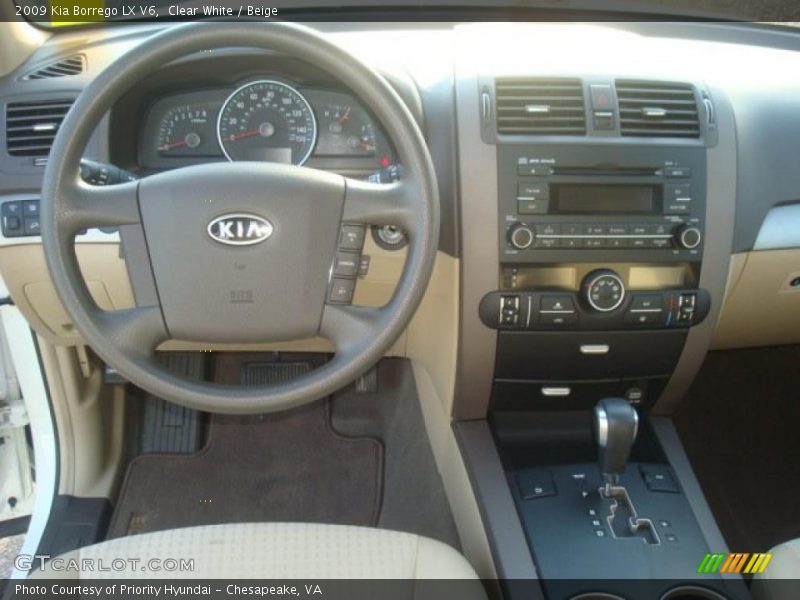 Clear White / Beige 2009 Kia Borrego LX V6