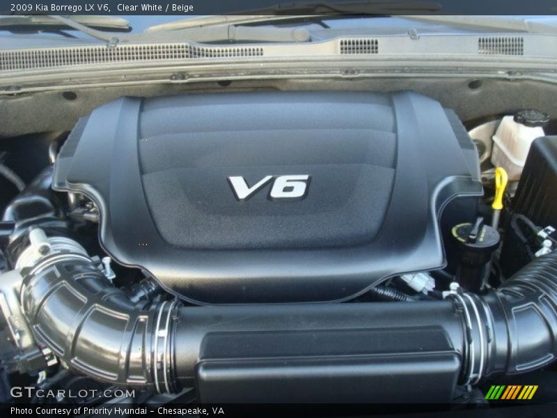 Clear White / Beige 2009 Kia Borrego LX V6