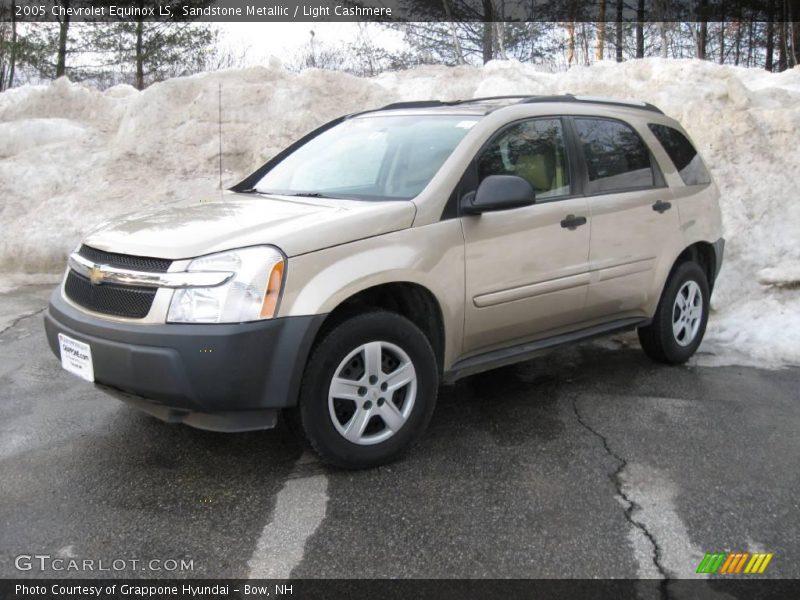 Sandstone Metallic / Light Cashmere 2005 Chevrolet Equinox LS