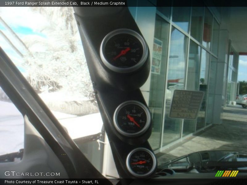 Black / Medium Graphite 1997 Ford Ranger Splash Extended Cab