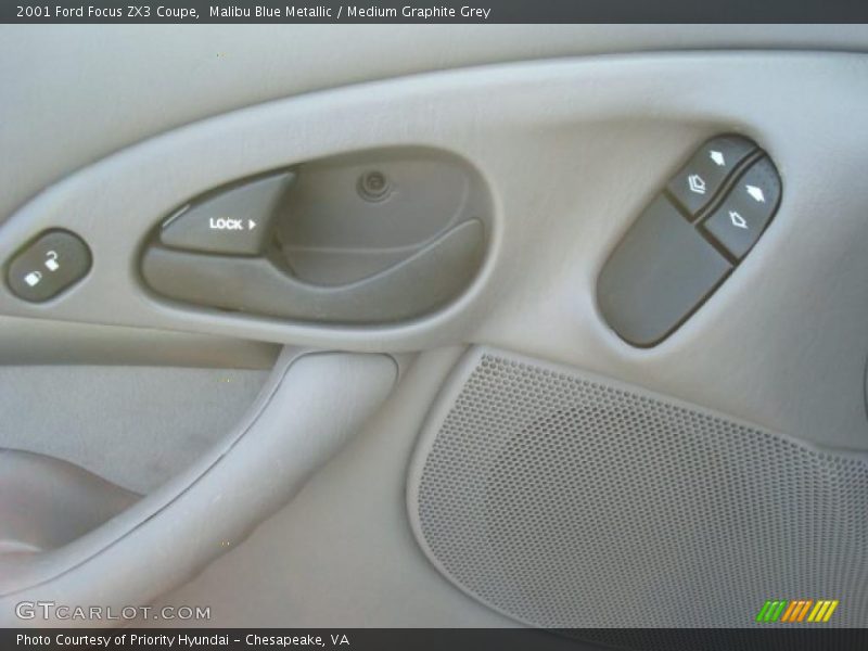 Malibu Blue Metallic / Medium Graphite Grey 2001 Ford Focus ZX3 Coupe