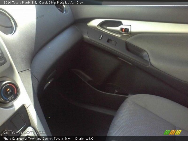 Classic Silver Metallic / Ash Gray 2010 Toyota Matrix 1.8