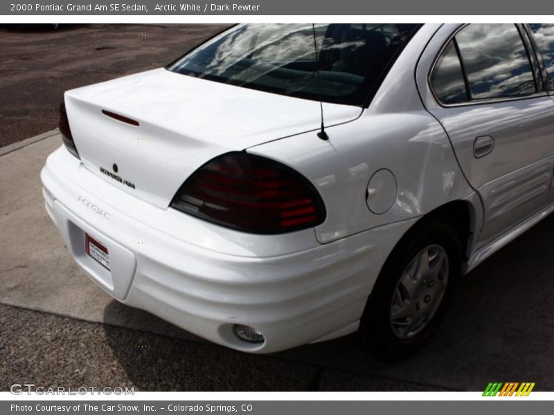 Arctic White / Dark Pewter 2000 Pontiac Grand Am SE Sedan