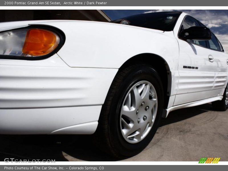Arctic White / Dark Pewter 2000 Pontiac Grand Am SE Sedan
