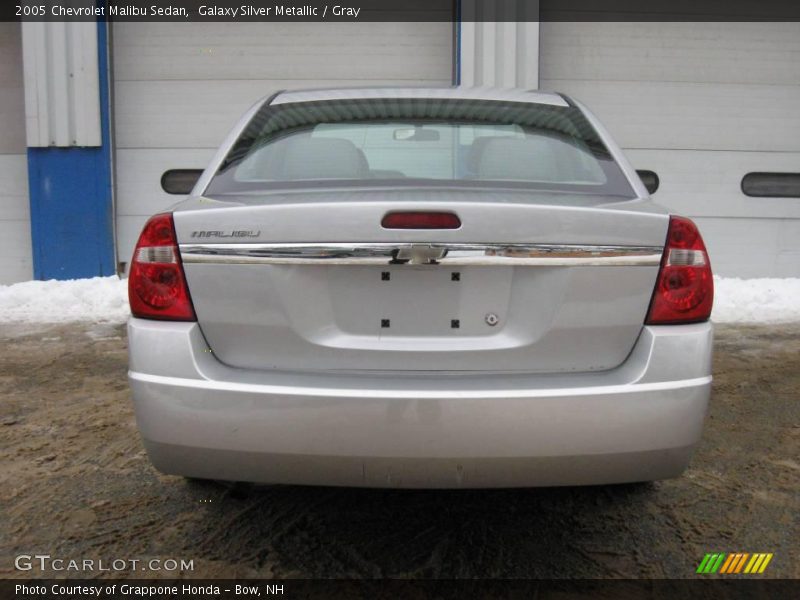 Galaxy Silver Metallic / Gray 2005 Chevrolet Malibu Sedan