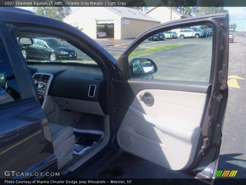 Granite Gray Metallic / Light Gray 2007 Chevrolet Equinox LT AWD
