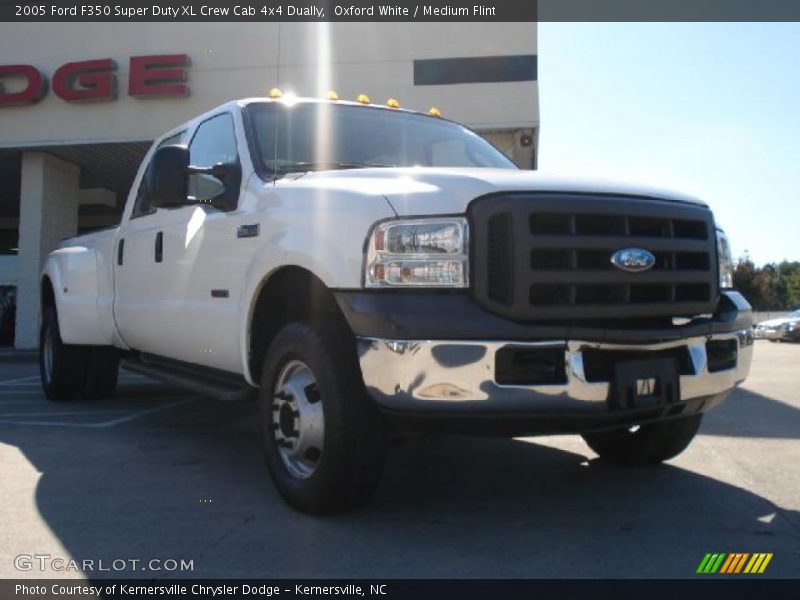 Oxford White / Medium Flint 2005 Ford F350 Super Duty XL Crew Cab 4x4 Dually