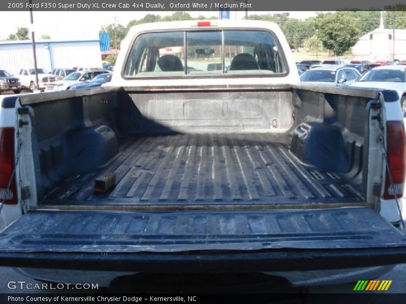 Oxford White / Medium Flint 2005 Ford F350 Super Duty XL Crew Cab 4x4 Dually