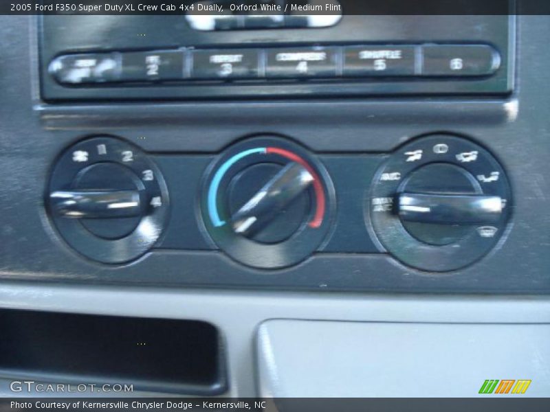 Oxford White / Medium Flint 2005 Ford F350 Super Duty XL Crew Cab 4x4 Dually