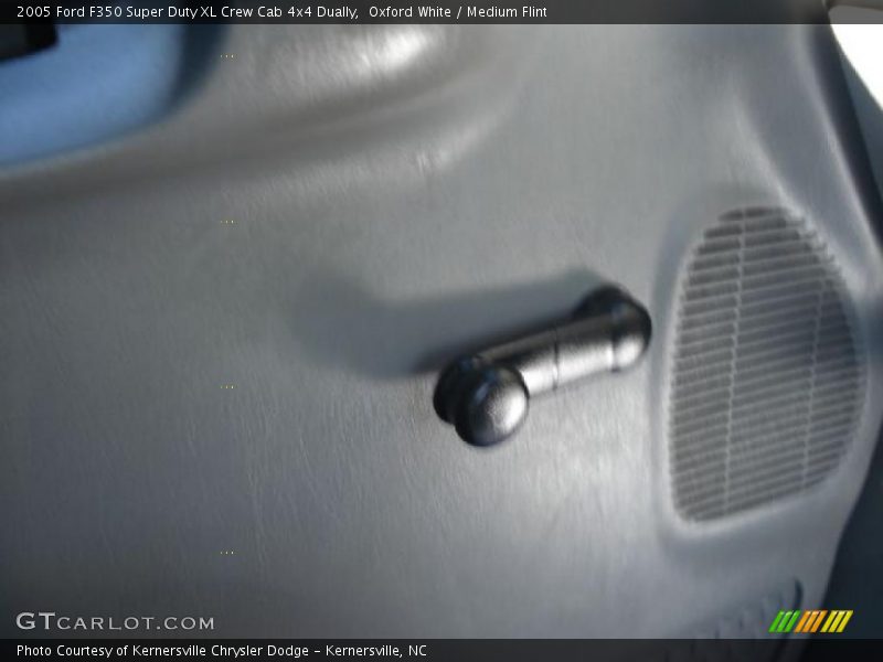 Oxford White / Medium Flint 2005 Ford F350 Super Duty XL Crew Cab 4x4 Dually
