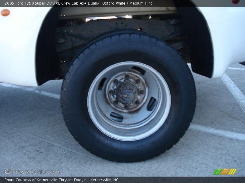 Oxford White / Medium Flint 2005 Ford F350 Super Duty XL Crew Cab 4x4 Dually