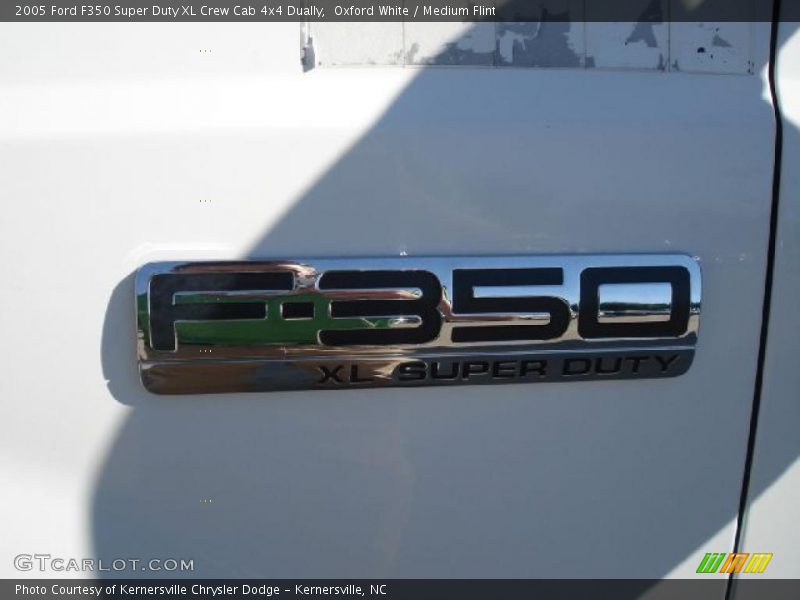Oxford White / Medium Flint 2005 Ford F350 Super Duty XL Crew Cab 4x4 Dually
