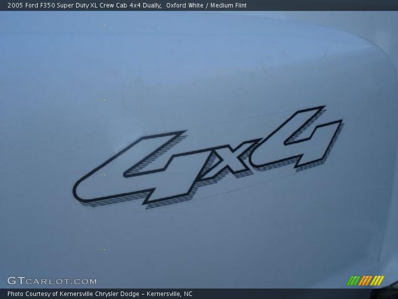 Oxford White / Medium Flint 2005 Ford F350 Super Duty XL Crew Cab 4x4 Dually
