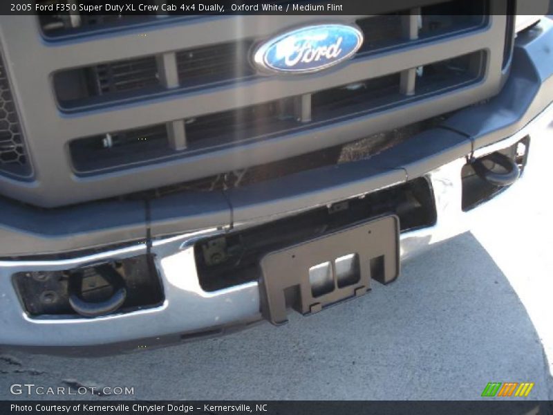 Oxford White / Medium Flint 2005 Ford F350 Super Duty XL Crew Cab 4x4 Dually