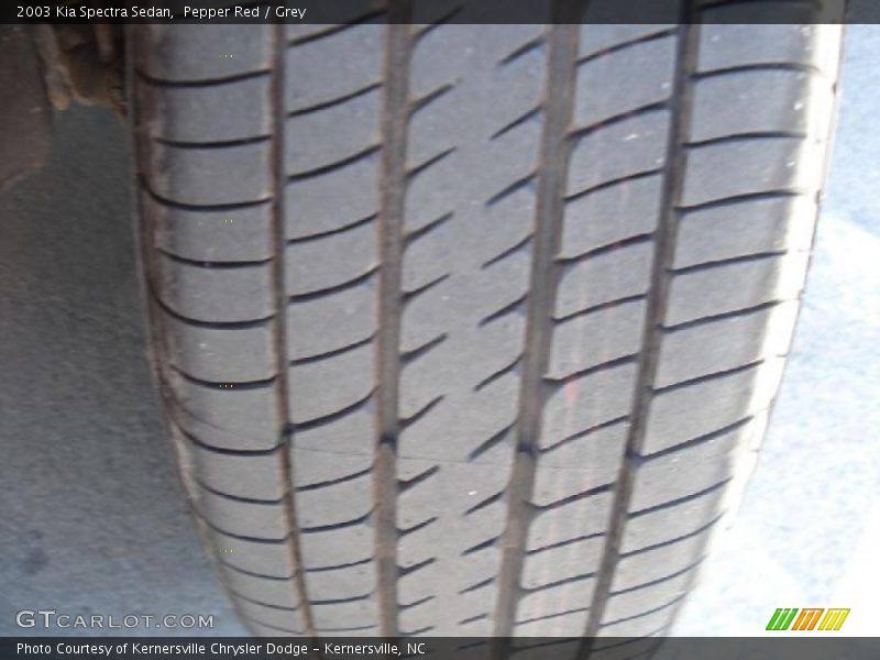 Pepper Red / Grey 2003 Kia Spectra Sedan