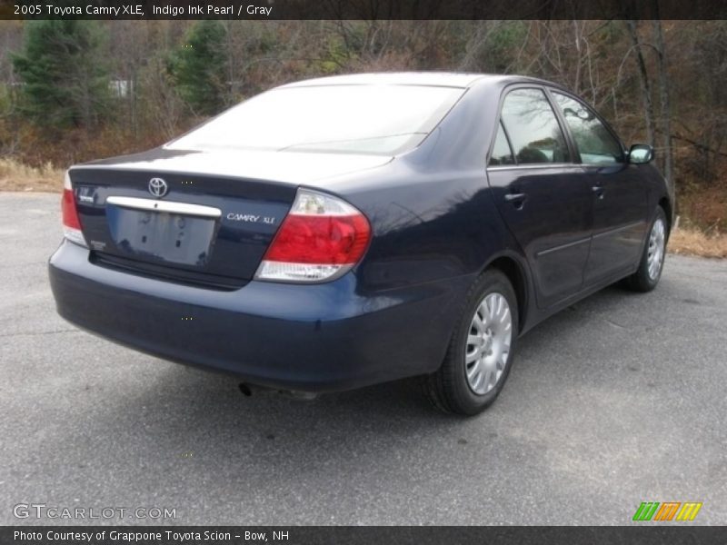 Indigo Ink Pearl / Gray 2005 Toyota Camry XLE