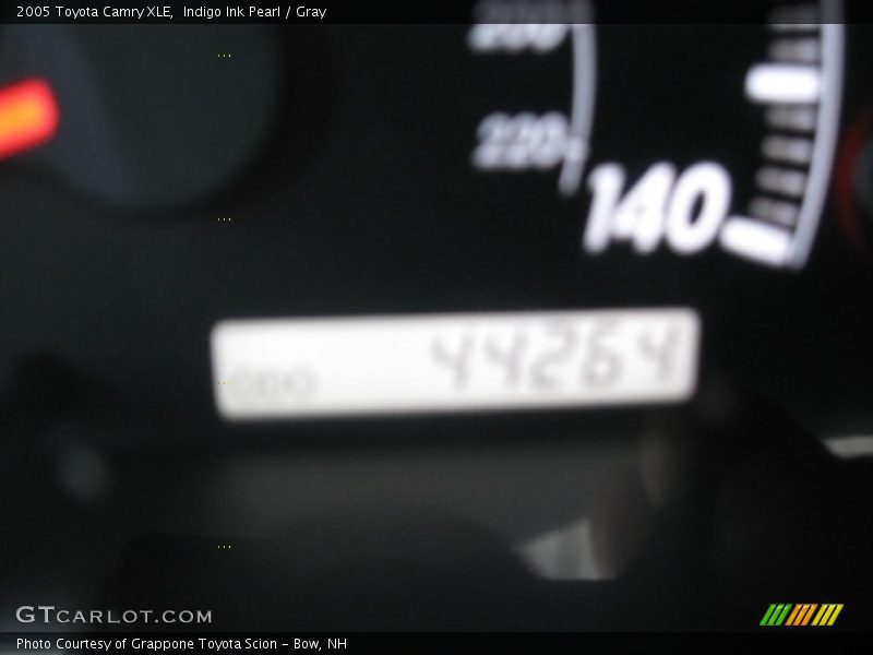 Indigo Ink Pearl / Gray 2005 Toyota Camry XLE