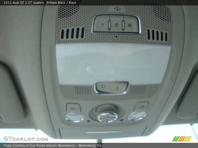 Brilliant Black / Black 2011 Audi Q5 2.0T quattro
