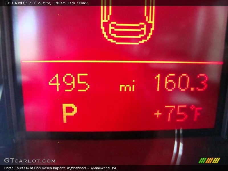 Brilliant Black / Black 2011 Audi Q5 2.0T quattro