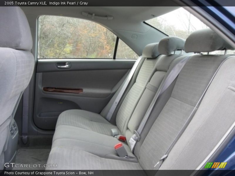 Indigo Ink Pearl / Gray 2005 Toyota Camry XLE