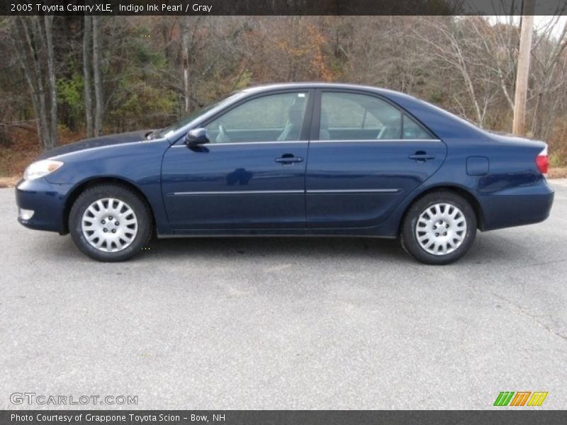Indigo Ink Pearl / Gray 2005 Toyota Camry XLE