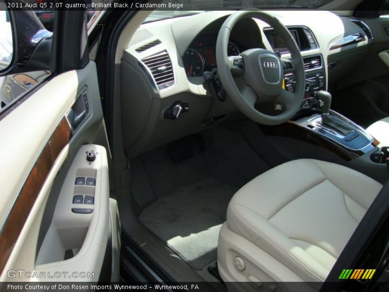 Brilliant Black / Cardamom Beige 2011 Audi Q5 2.0T quattro
